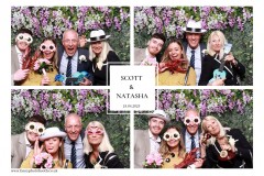 Wisteria-Background-with-a-family-for-the-photobooth-shoot